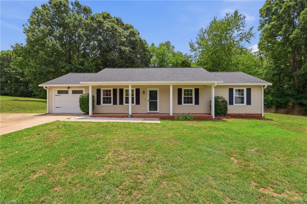 4105 Deer Track Court — photo