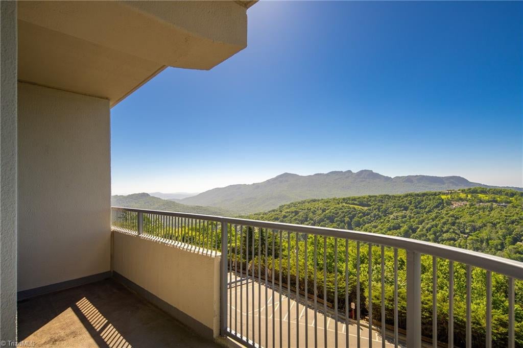 303 Sugar Top Drive 2210 — photo