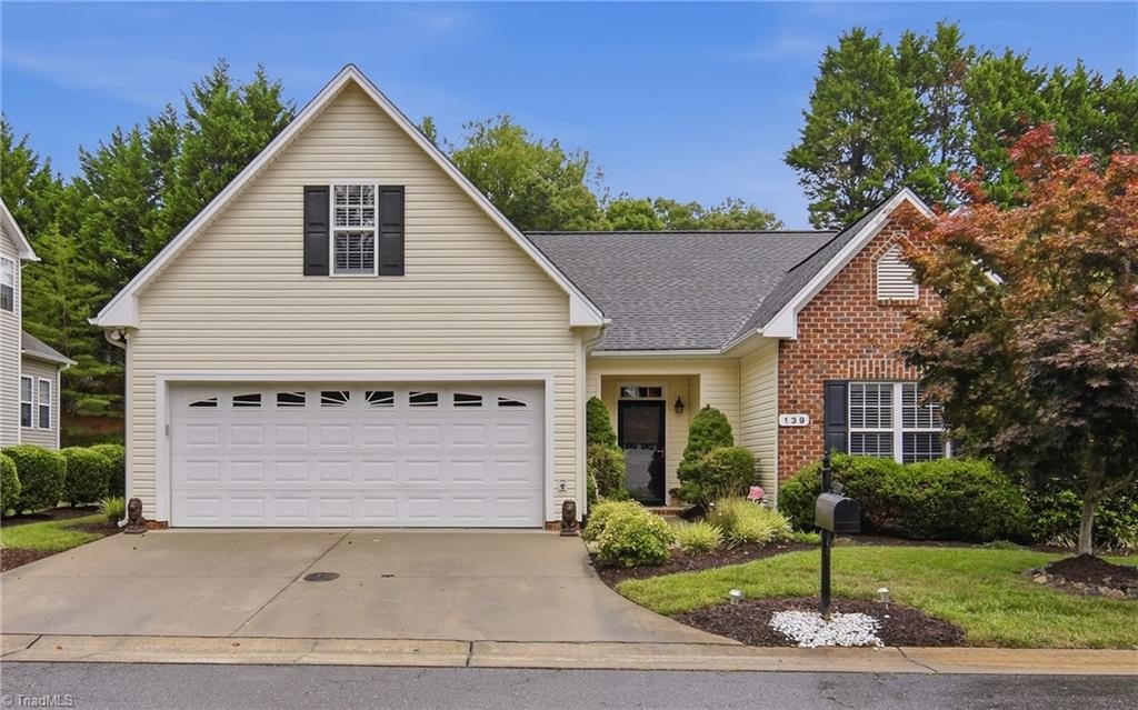 139 Brooks Landing Drive — photo