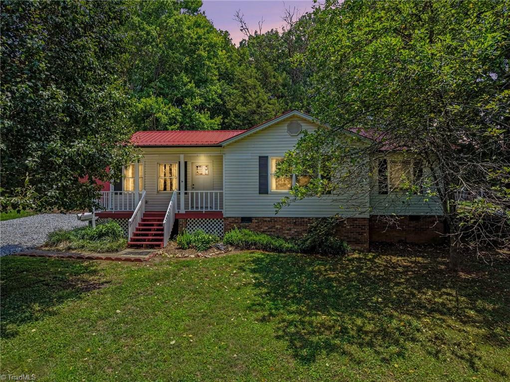 4096 Hoover Hill Road — photo