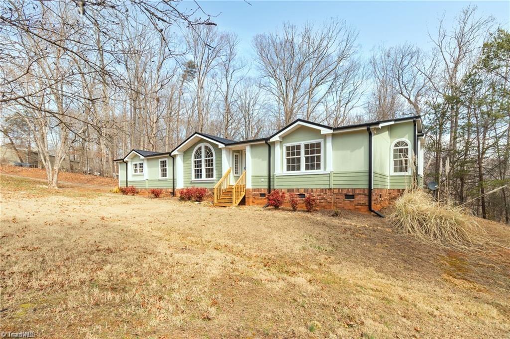 1085 Brookview Lane — photo