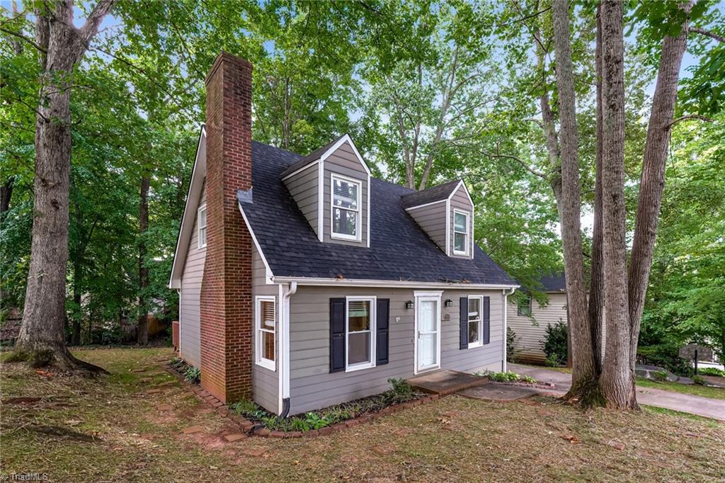1005 Chockecherry Lane — photo