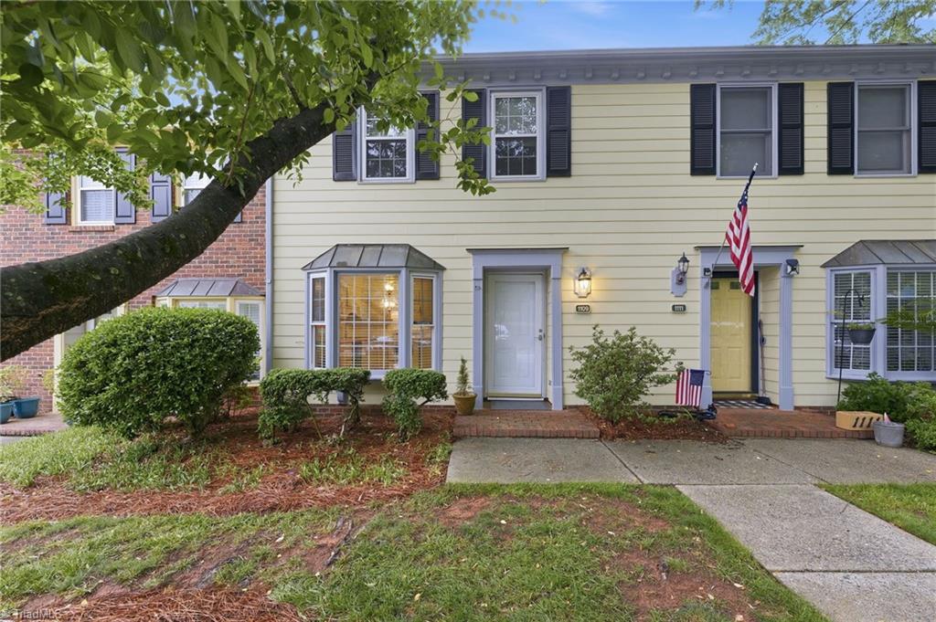 1109 Yellowbell Place — photo