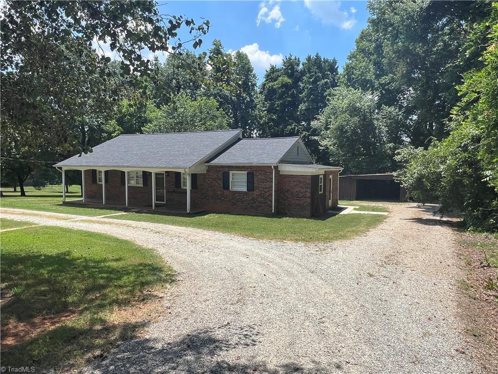 5879 Stanley Huff Road — photo