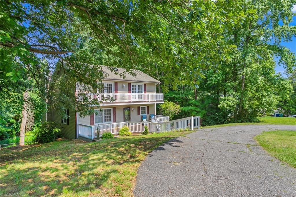 147 Glen Meadow Drive — photo