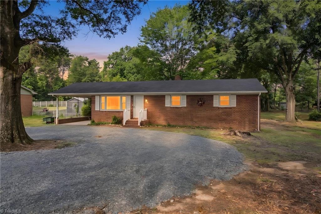 324 Stewart Road SE — photo