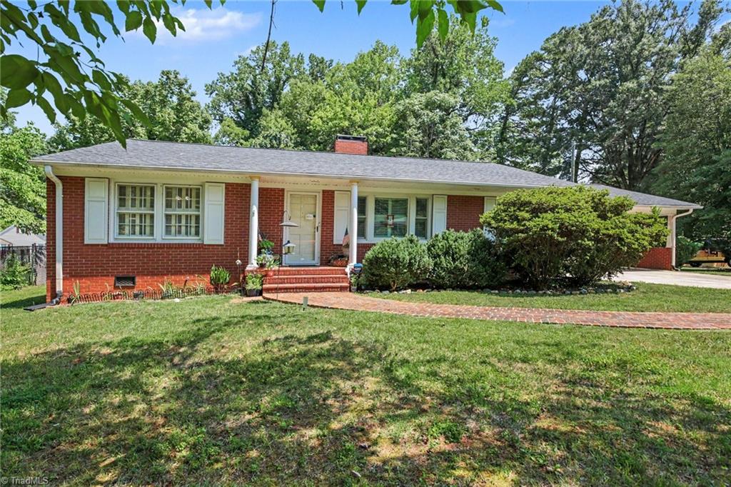 305 Hilltop Drive — photo