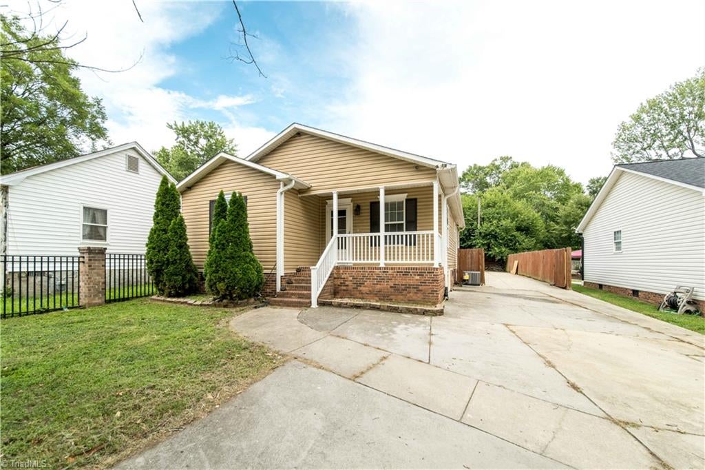 1021 Asheboro Street — photo