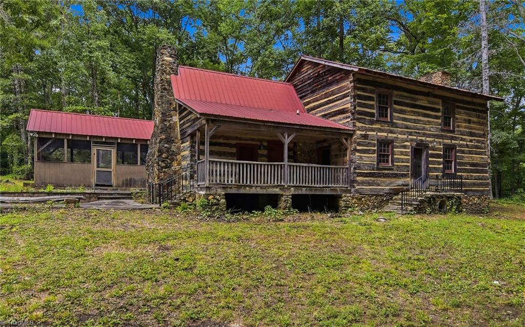 1389 City Lake Road — photo