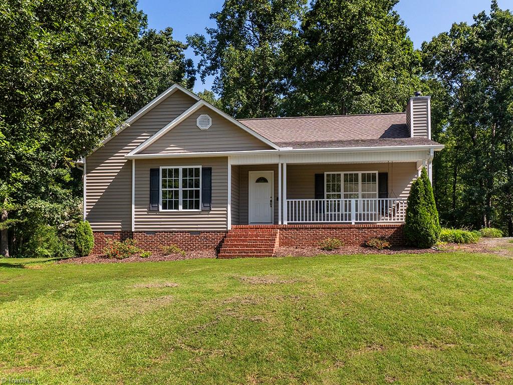 3955 Chucks Court — photo