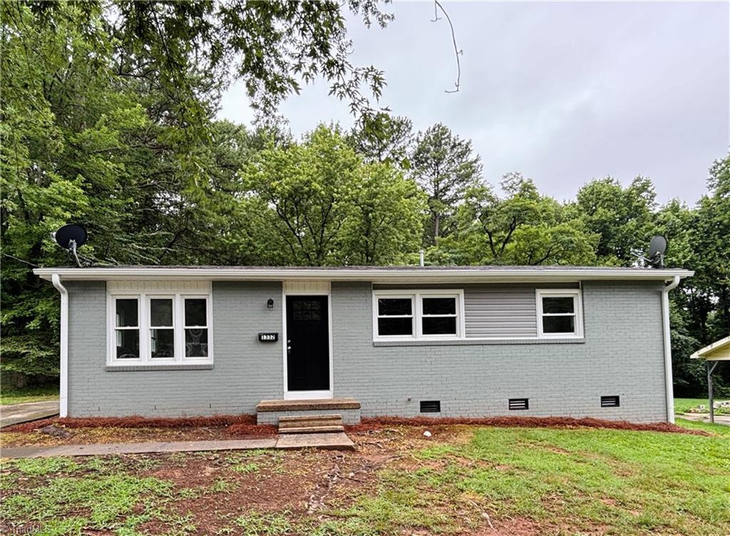 1332 Calvert Drive — photo