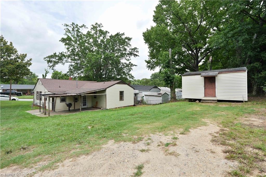 500 Clover Drive — photo