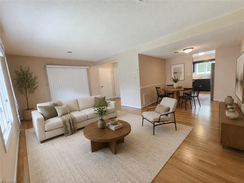 1407 Chestnut Drive C — photo