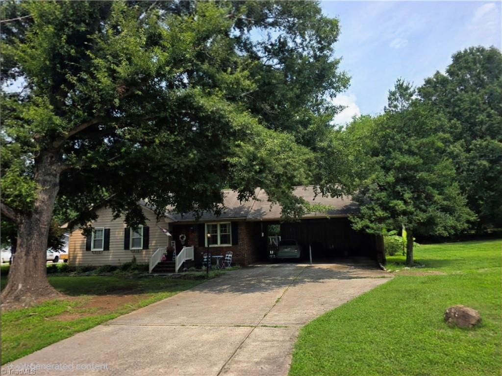 352 Walter Chambers Street — photo