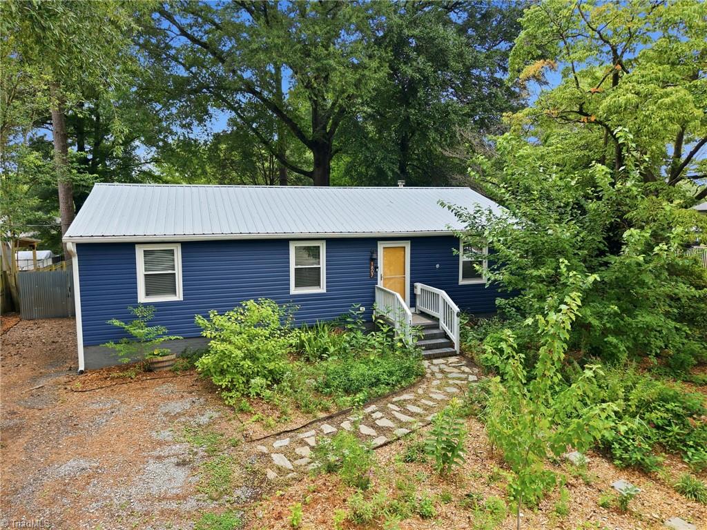 1807 Haverford Street — photo
