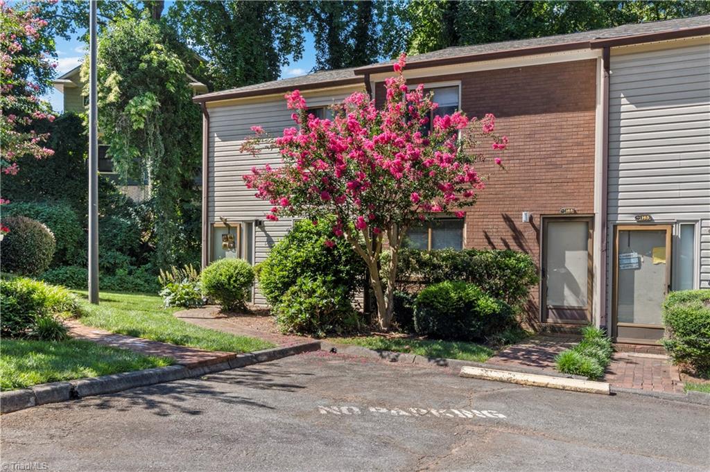 165 Forest View Drive — photo