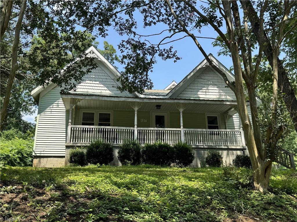 137 Old Rockford Road — photo