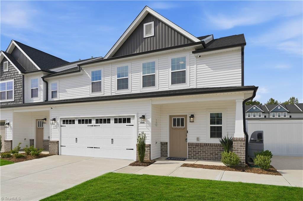 109 Oakdale Forest Lane — photo