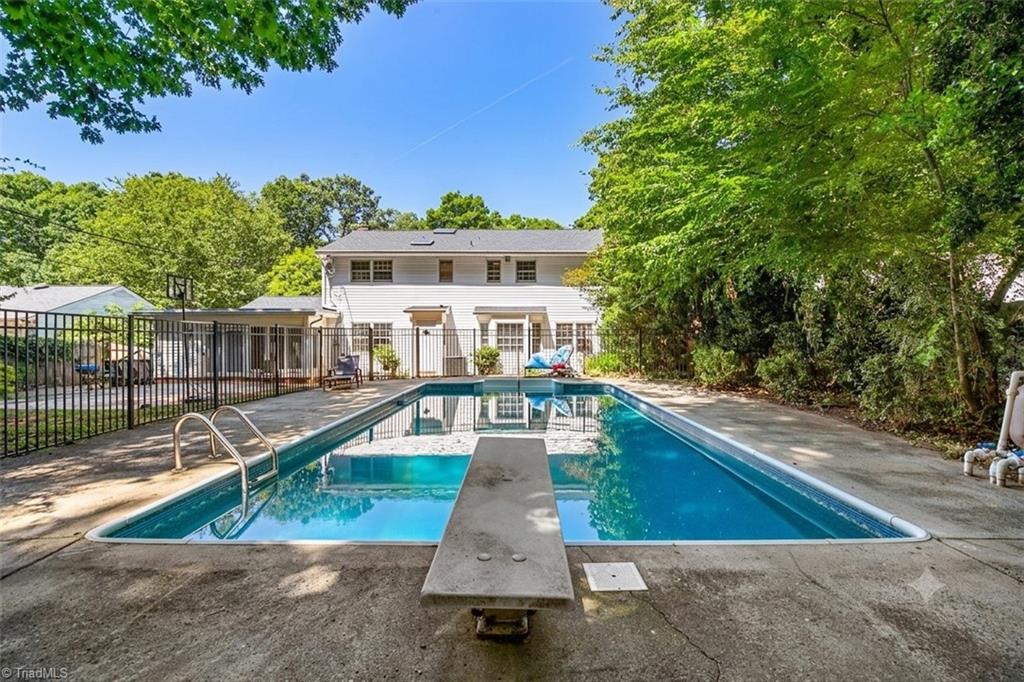 1106 McDowell Drive — photo