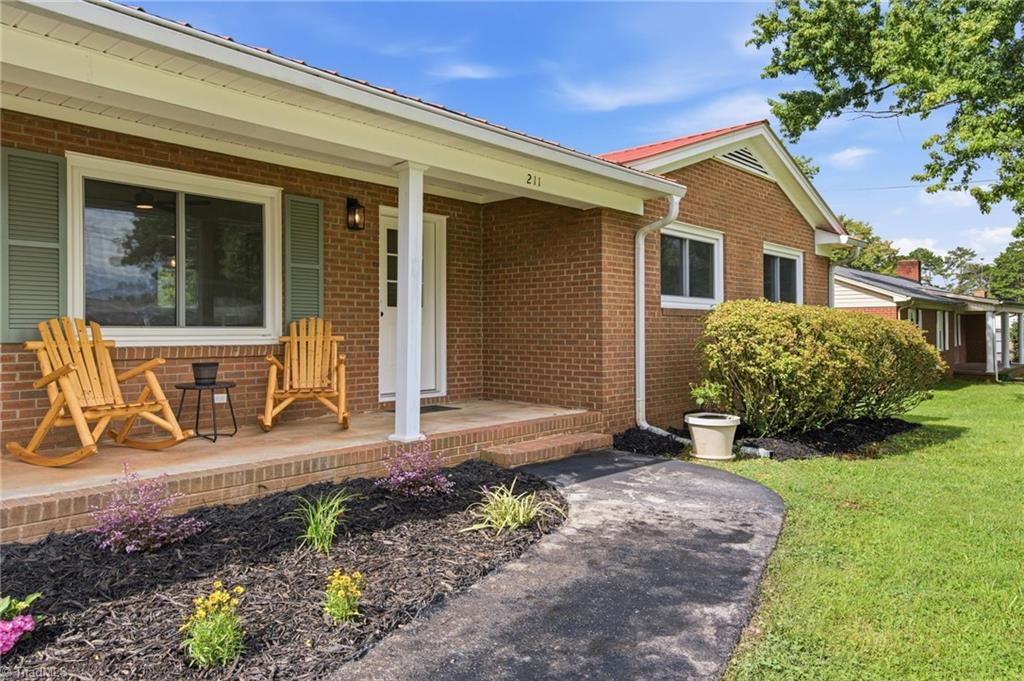211 Maxwell Drive, Lexington, NC 27295 — photo 3