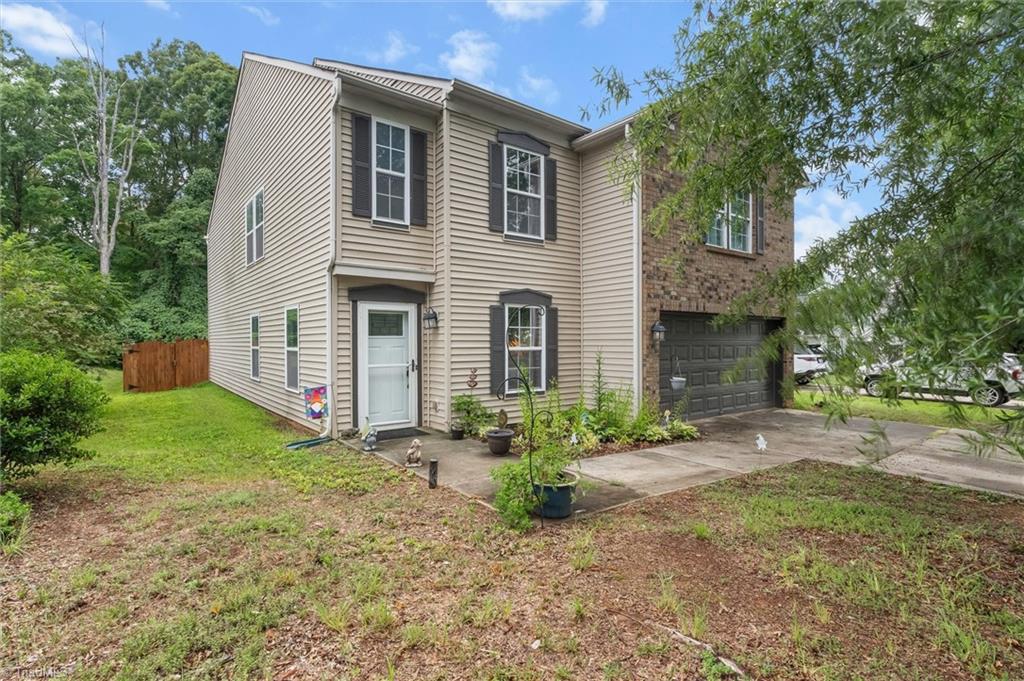 810 Bitting Hall Drive — photo