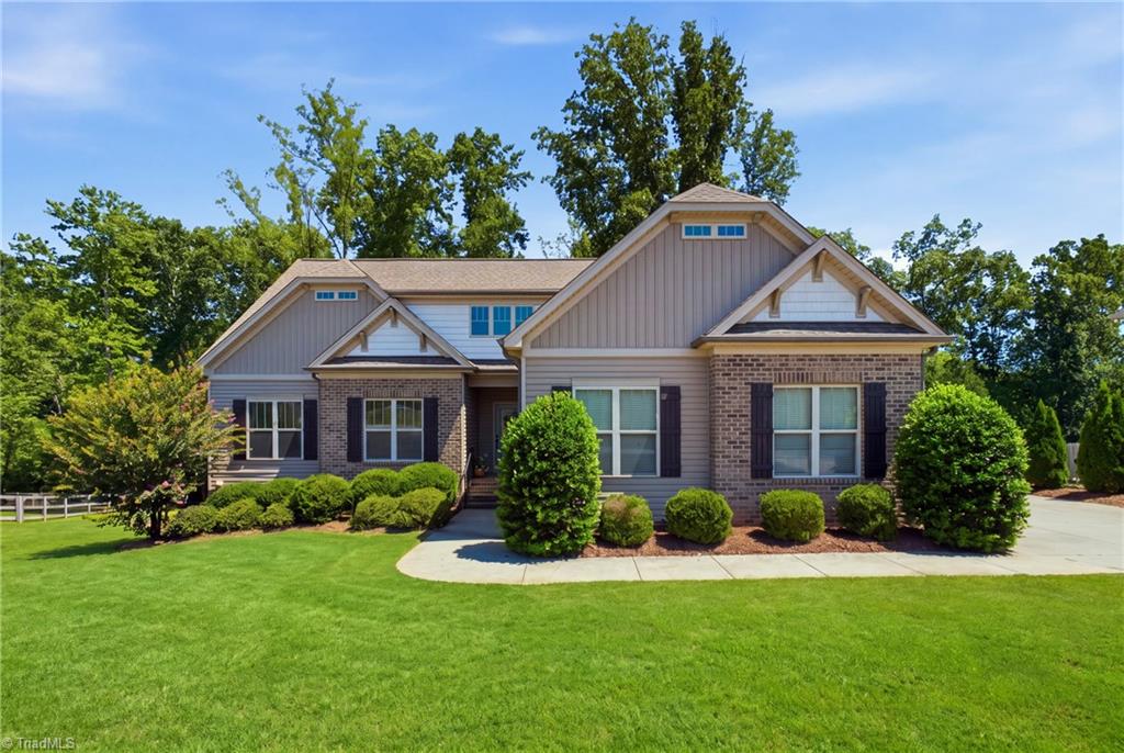 5612 Crooked Oak Drive — photo