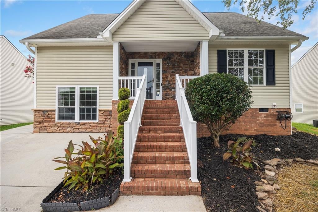 4153 Salem Springs Court — photo