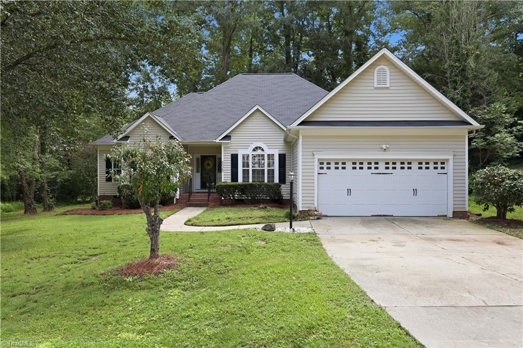 6025 Habersham Drive — photo