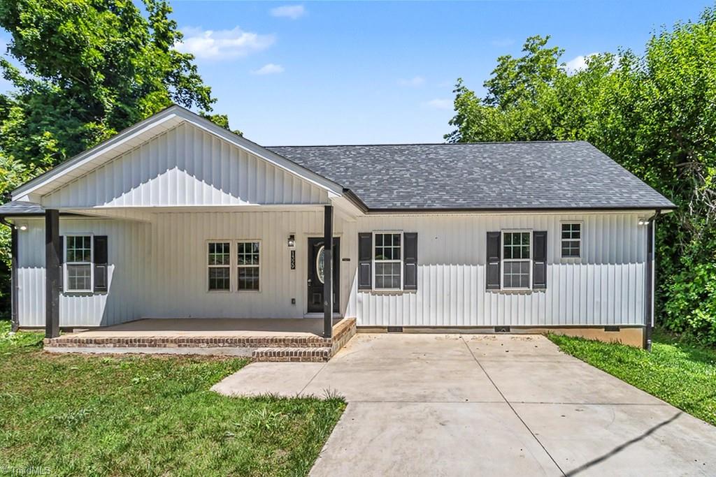 1329 Belleauwood Street — photo