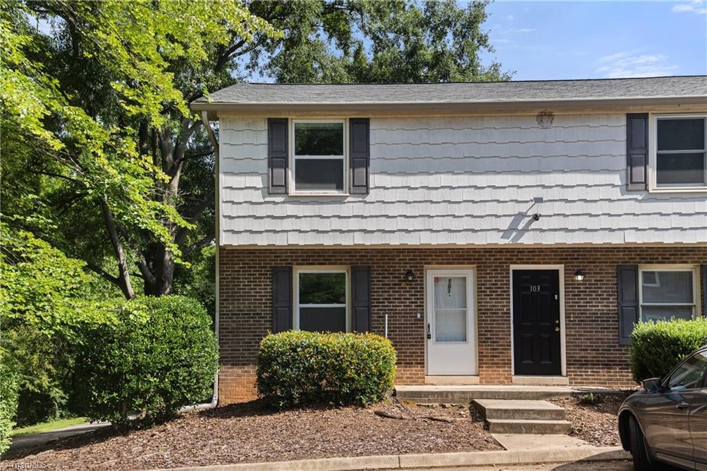 101 Royal Forest Court — photo