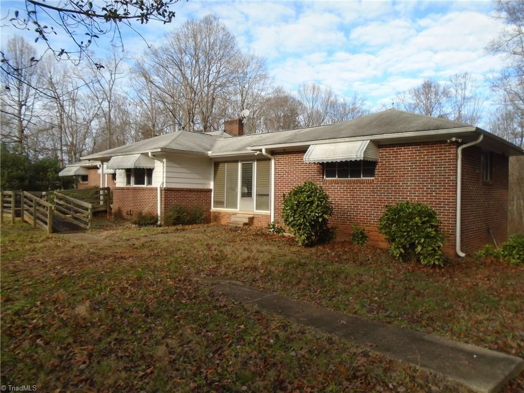 2295 Vienna Dozier Road — photo