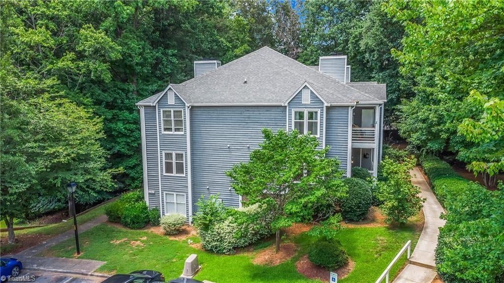 324 Meadows Circle — photo