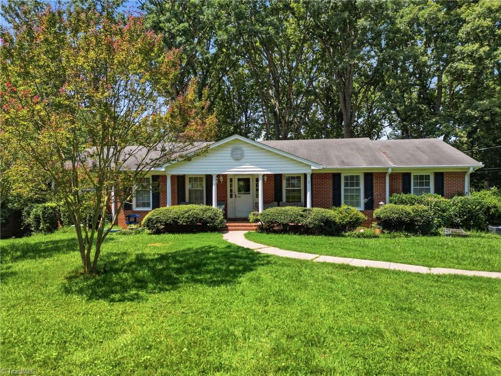 1131 Barclay Terrace — photo