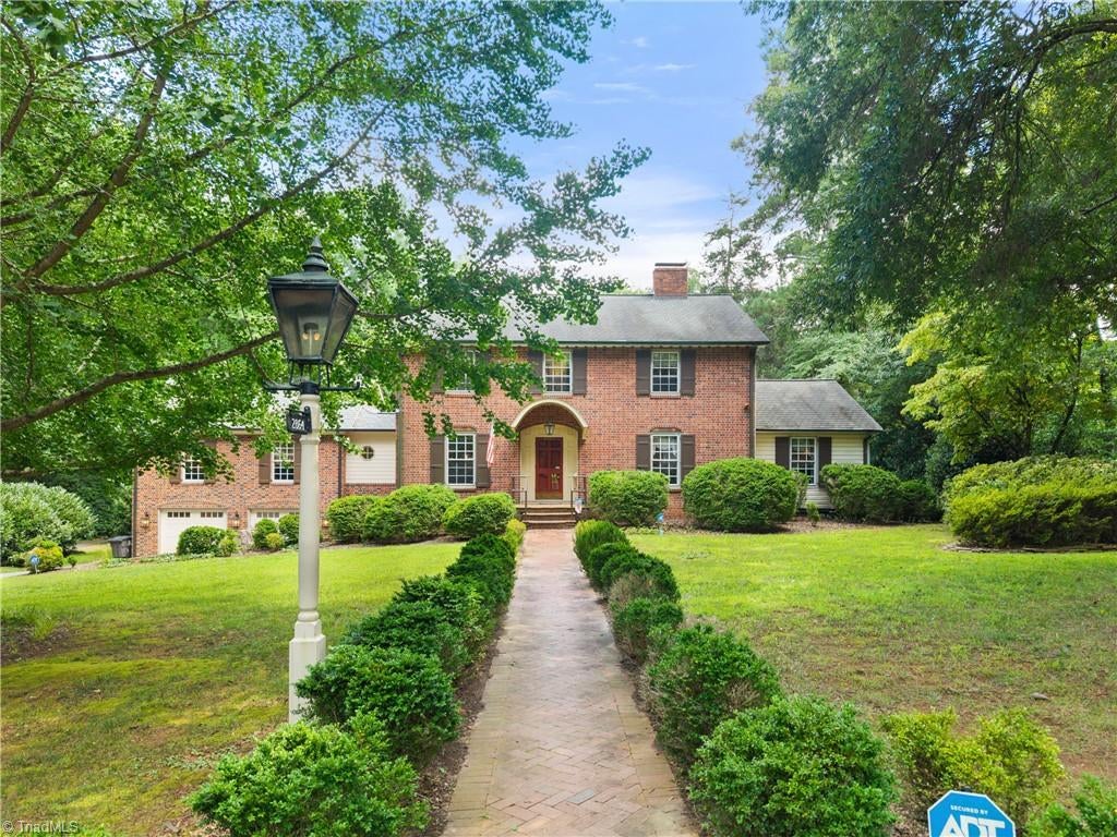 2864 Fairmont Road — photo