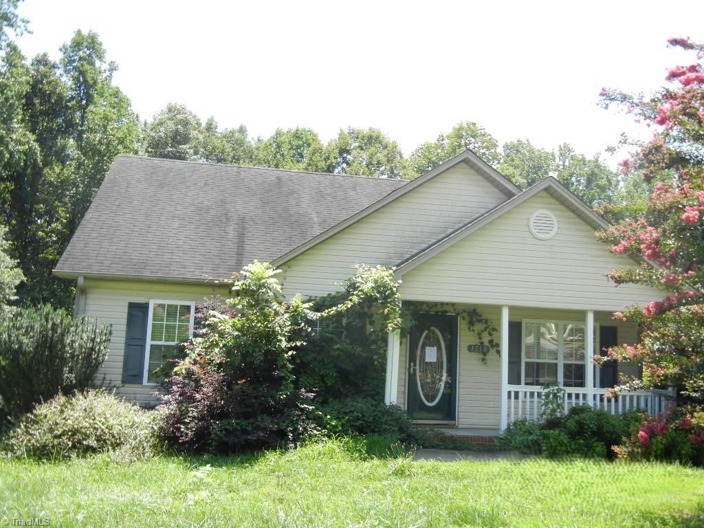 1590 Sunbridge Court — photo