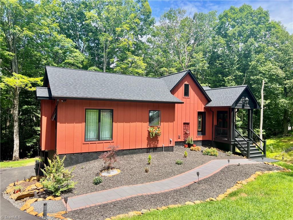 128 Hillside Lane — photo
