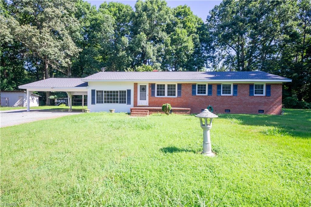 942 Clyde Underwood Road — photo