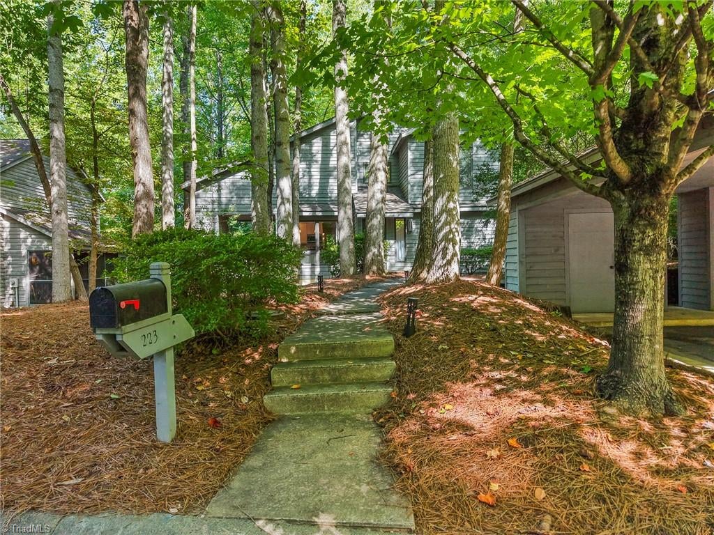 223 Forest Brook Drive — photo