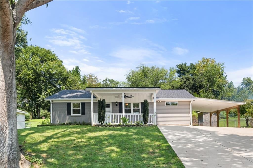 114 Cedardale Lane — photo
