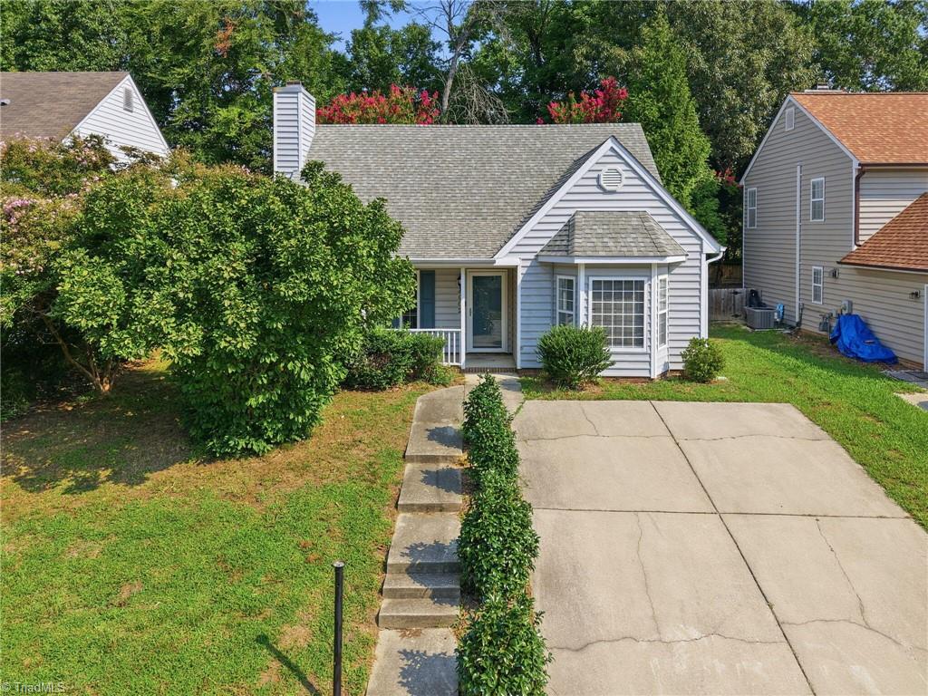 4902 Heritage Woods Court — photo
