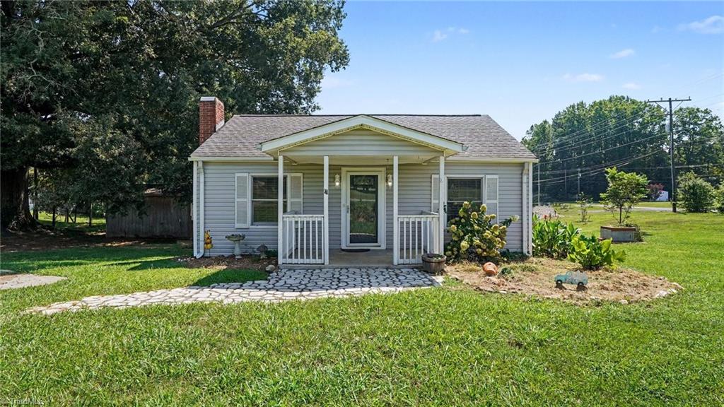 4516 Branson Davis Road — photo