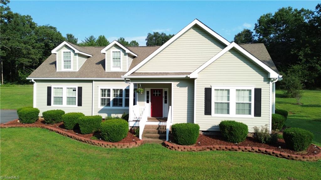 5253 Absher Road — photo