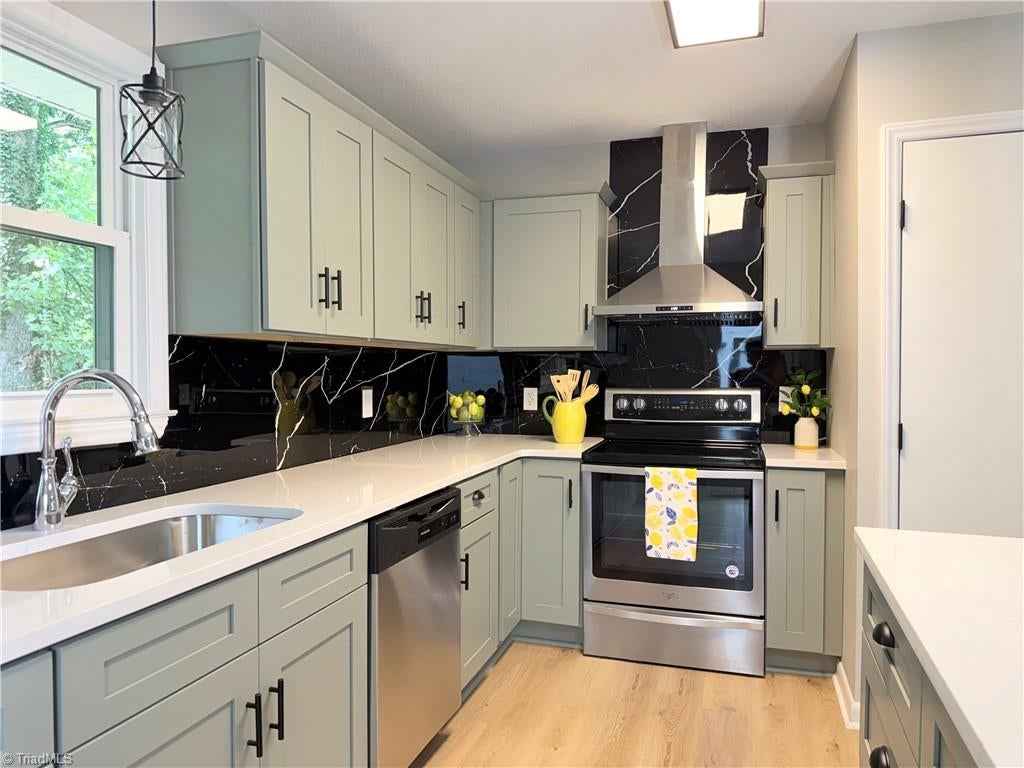 1702 Cedrow Drive — photo