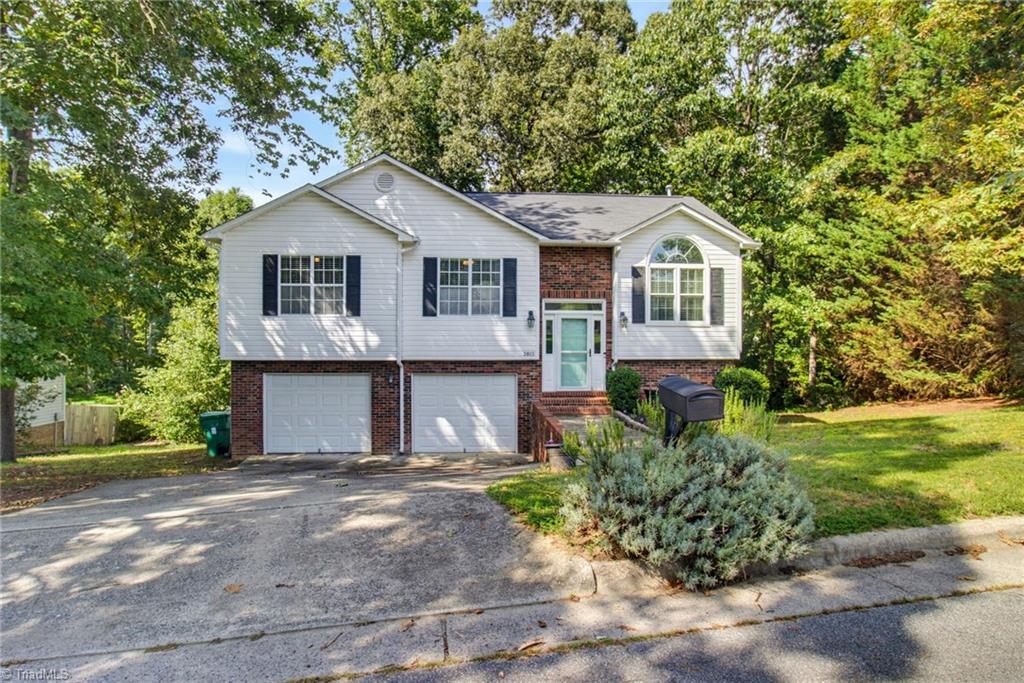 3913 Landover Drive — photo