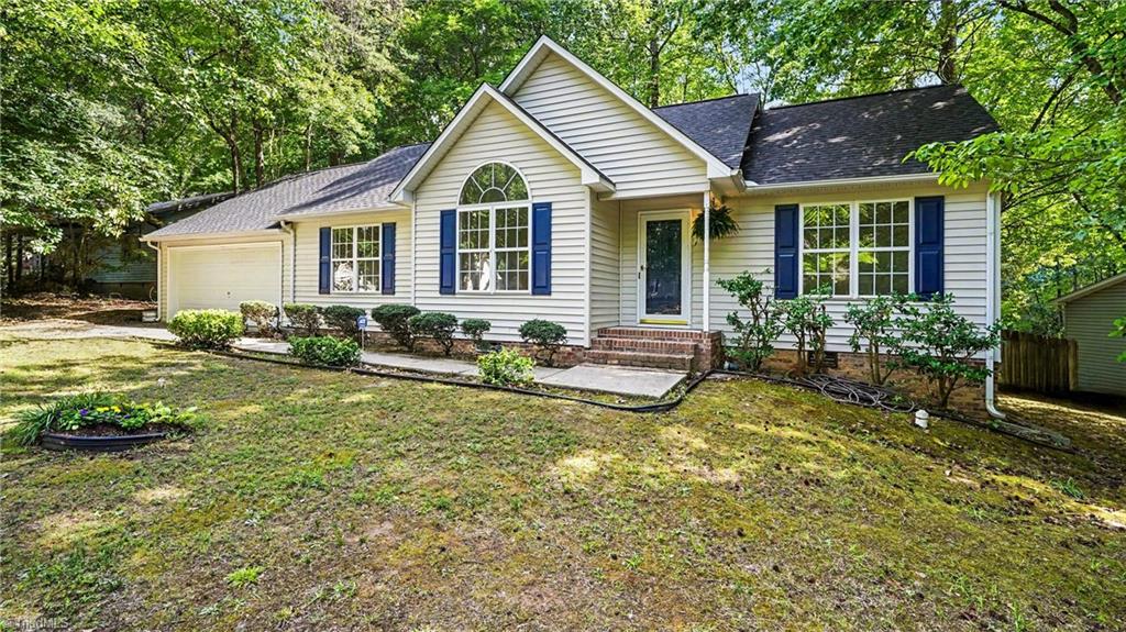 85 Lowery Drive — photo