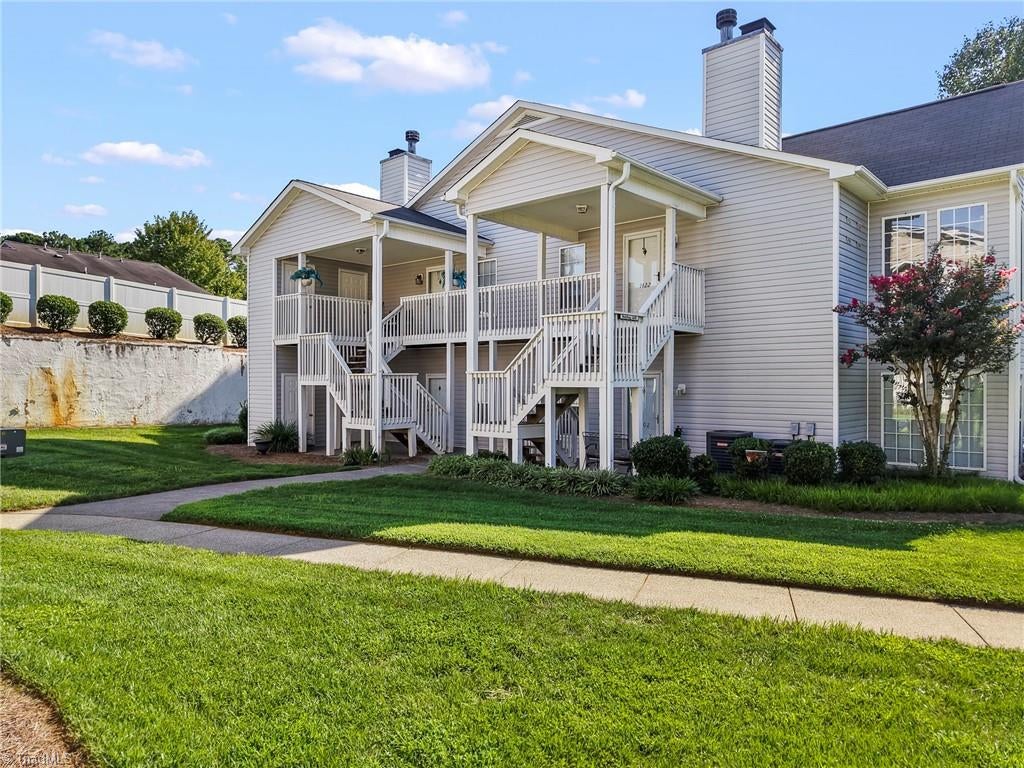 7404 Riverview Knoll Court — photo
