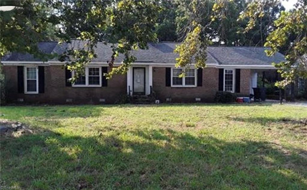 504 Oak Forest Road — photo