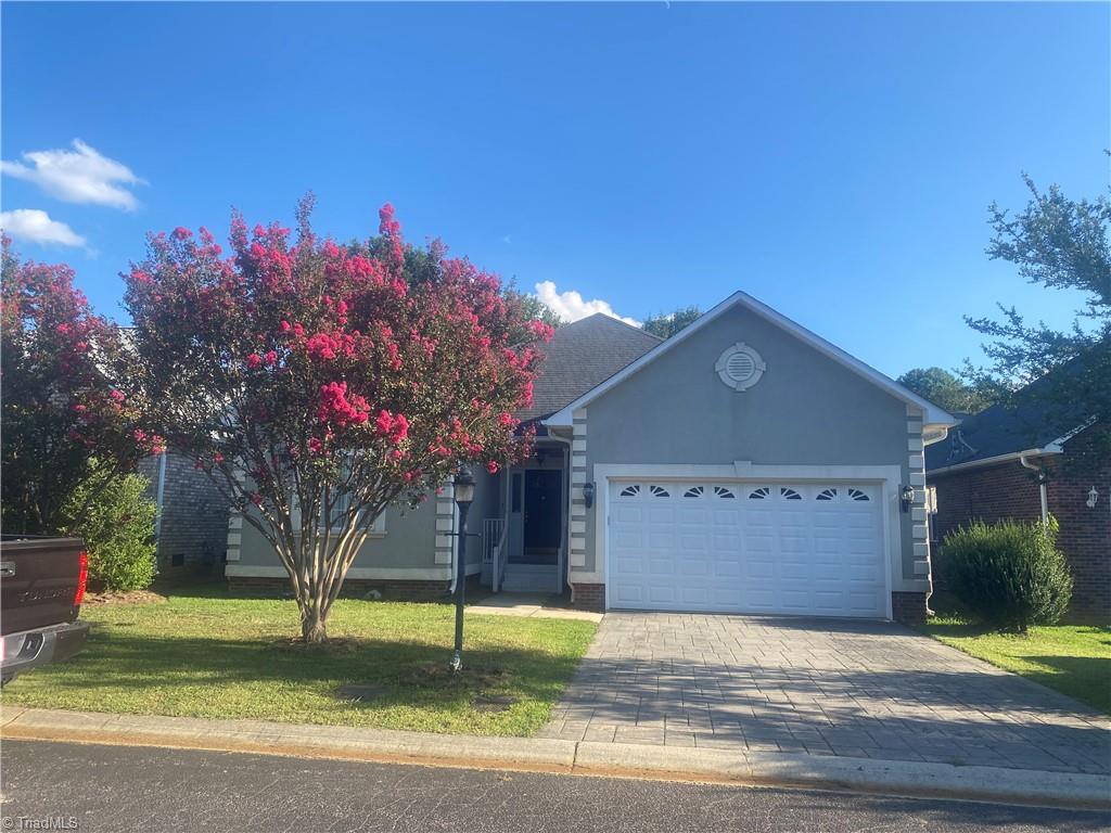 111 Birkdale Drive — photo