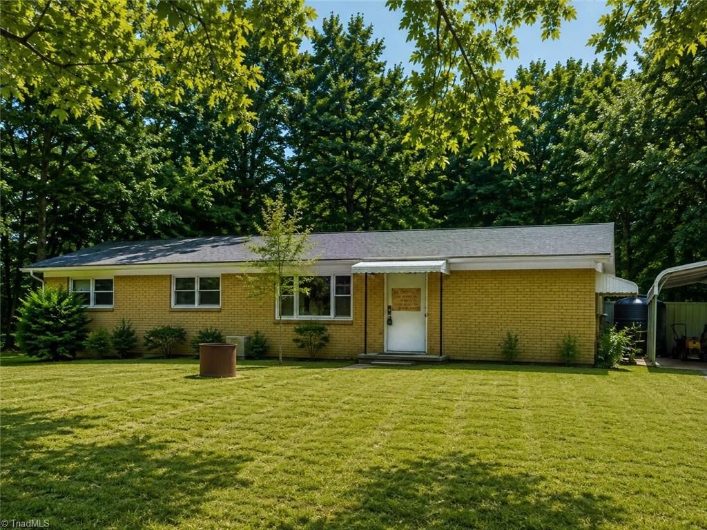 2725 Nc Highway 109 — photo
