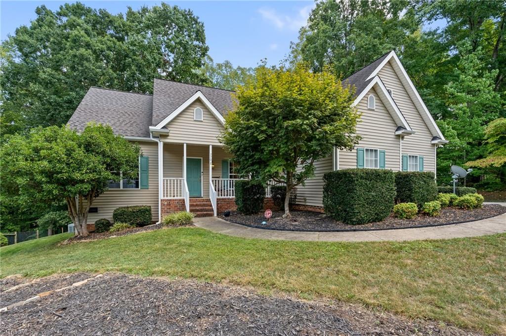 7702 Perthshire Drive — photo